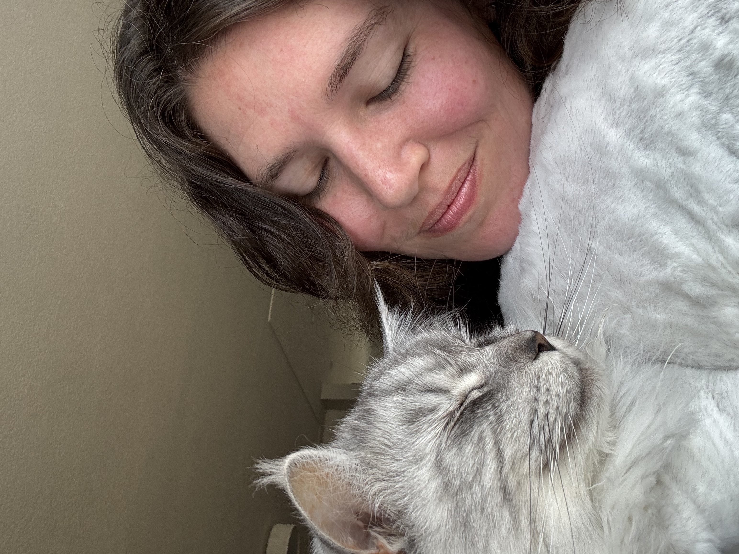 Meg & Zuzu snuggles